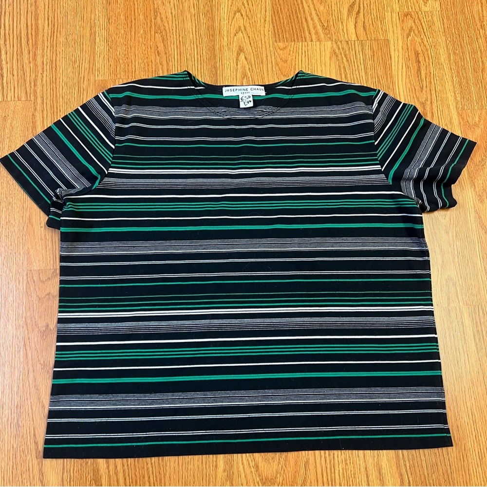 Vintage Chaus Sport Black Green & white Striped Retro/y2k  Short Sleeve T Shirt